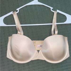 Victoria's Secret Cream Padded Bra